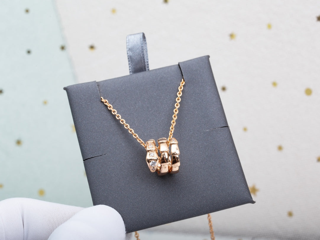 [⭐Shinejoy]SERPENTI PINK GOLD NECKLACE DIAMOND
