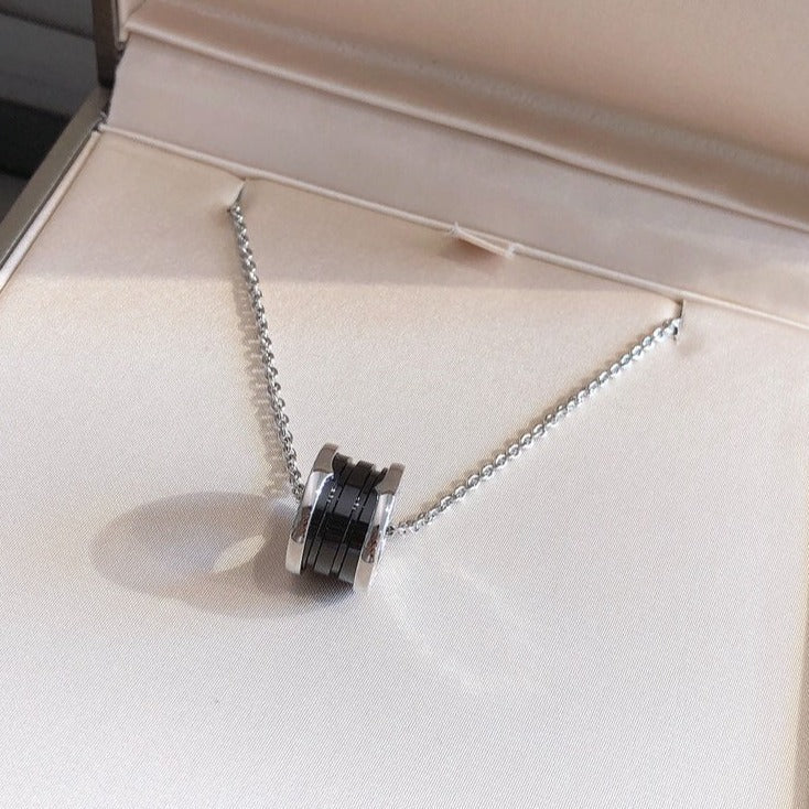 [⭐Shinejoy]ZERO 1 BLACK CERAMIC SILVER NECKLACE