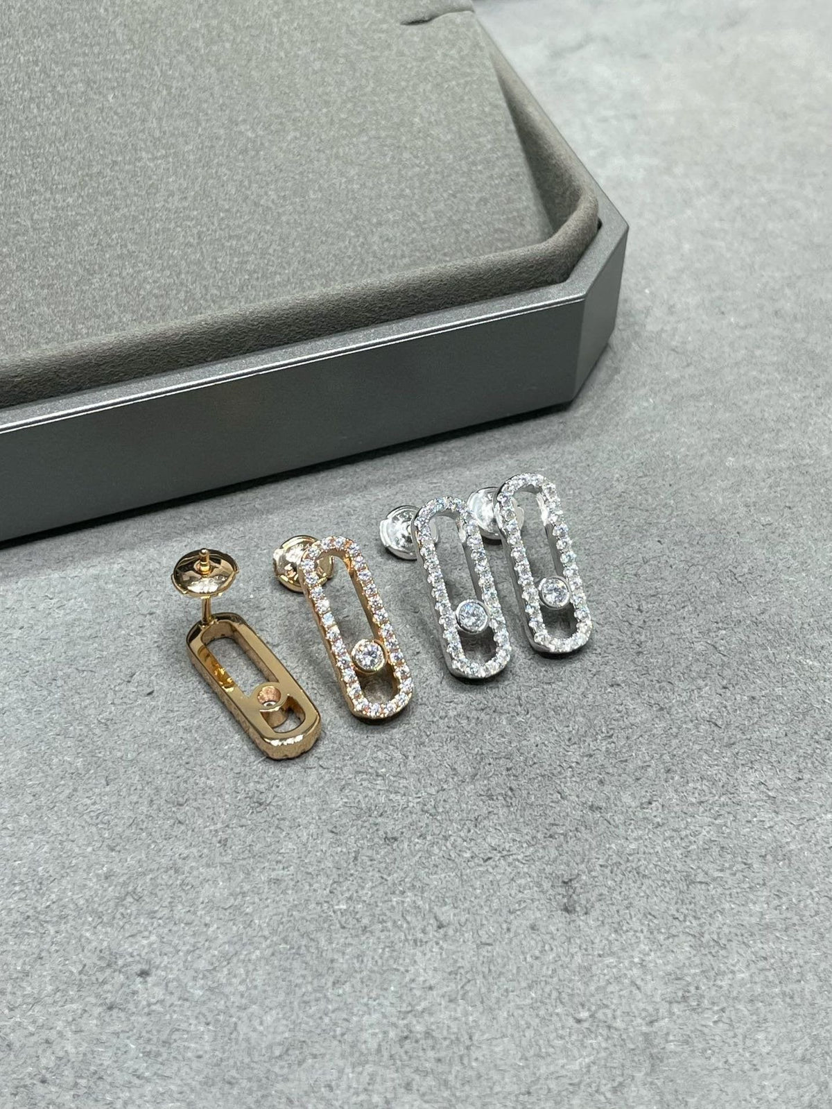 [⭐Shinejoy]MOVE UNO STUD DIAMOND PAVED EARRINGS