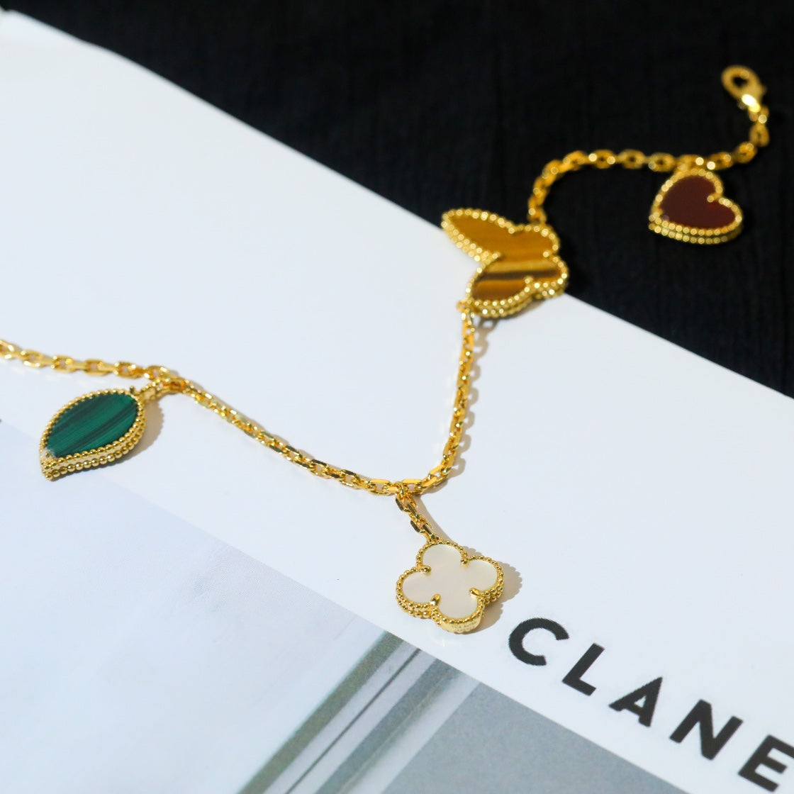 [Shinejoy]LUCKY SPRING 5 MOTIF GOLD BRACELET