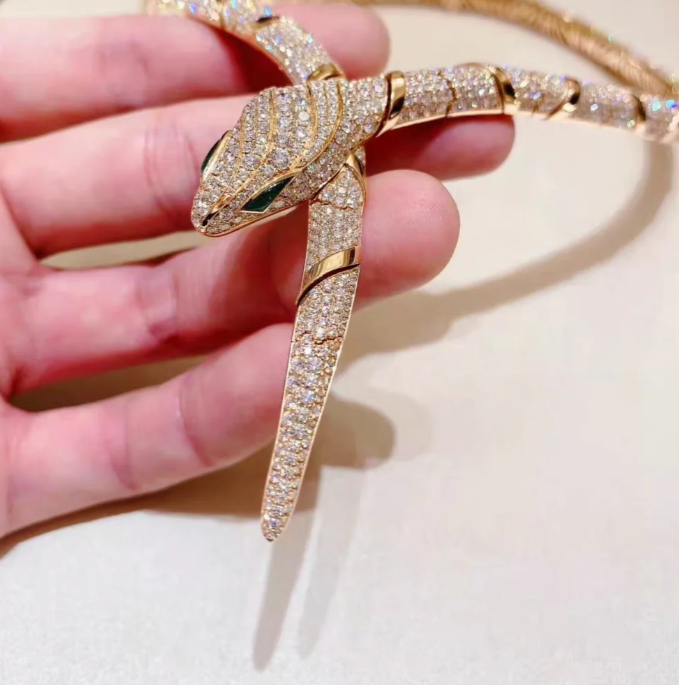 [⭐Shinejoy]HAUTE COUTURE GOLD SERPENTI NECKLACE