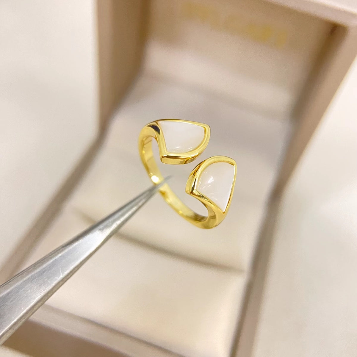 [⭐Shinejoy]DOUBLE SKIRT PATTERN OPEN RING