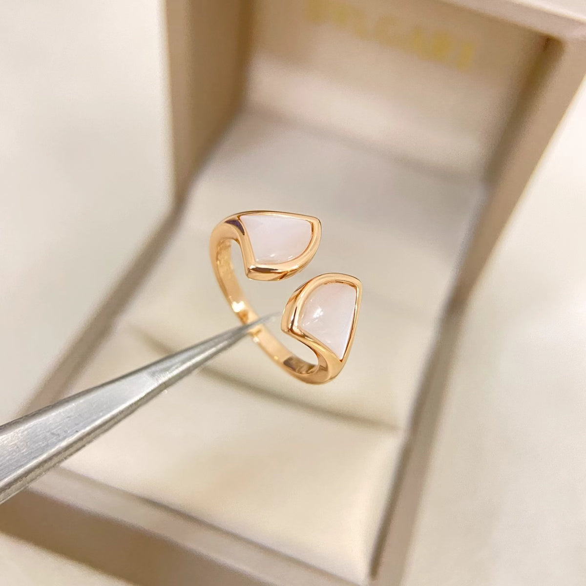 [⭐Shinejoy]DOUBLE SKIRT PATTERN OPEN RING