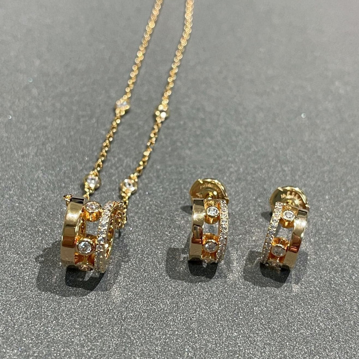 [⭐Shinejoy]CHAIN MOVE ROMANE PEDAND NECKLACE
