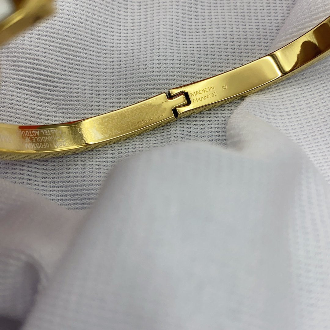[Shinejoy]CLASSIC HM CLIC WHITE 8MM ENAMEL BRACELET