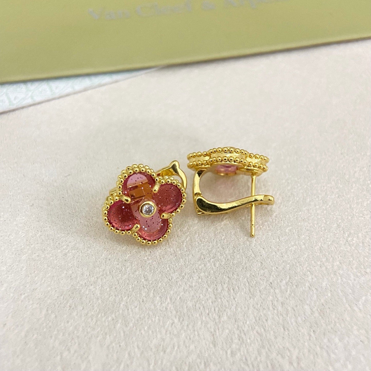 [⭐Shinejoy]2026 NEW  CLOVER 1 MOTIFPINK ENAMEL STUD EARRINGS WITH DIAMONDS2