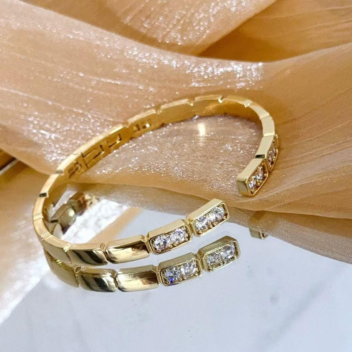 [⭐Shinejoy jewelrys]LOVE DIAMOND OPEN  BRACELET