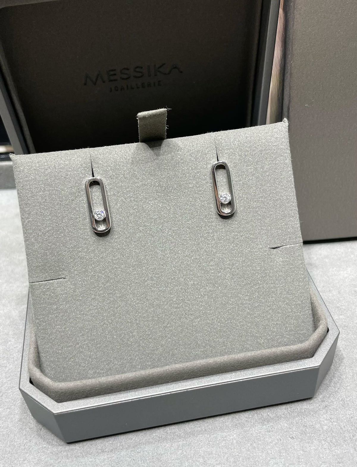 [⭐Shinejoy]MOVE UNO SMALL 1 DIAMOND EARRINGS